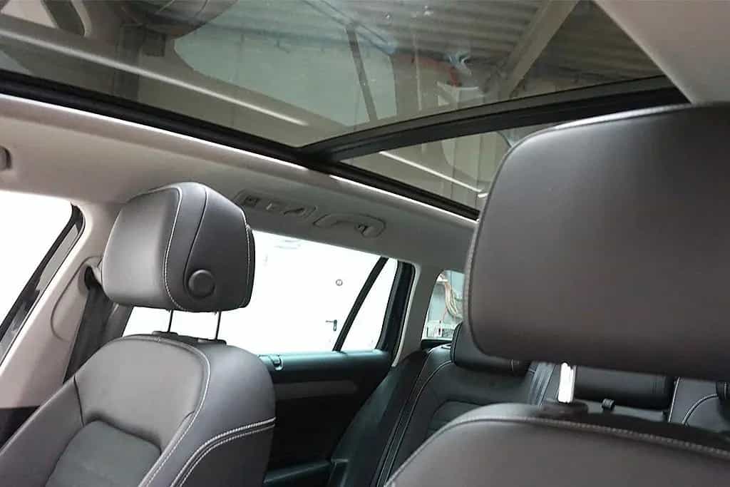 Volkswagen Passat 2.0TDI DSG R-Line 4M Virtual AHK Pano 03/2021-photo-7