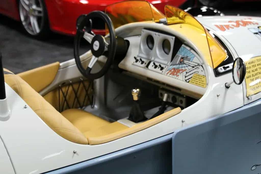 Morgan 3 Wheeler Super 3 Comic ART by Roy Lichtenstein 04/2025-photo-22