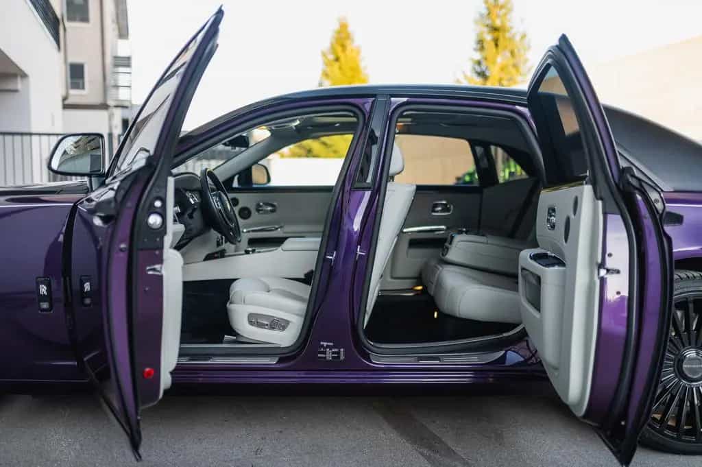Rolls-Royce Ghost ACC TOP-VIEW NIGHT PANO BESPOKE AUDIO 06/2015-photo-11