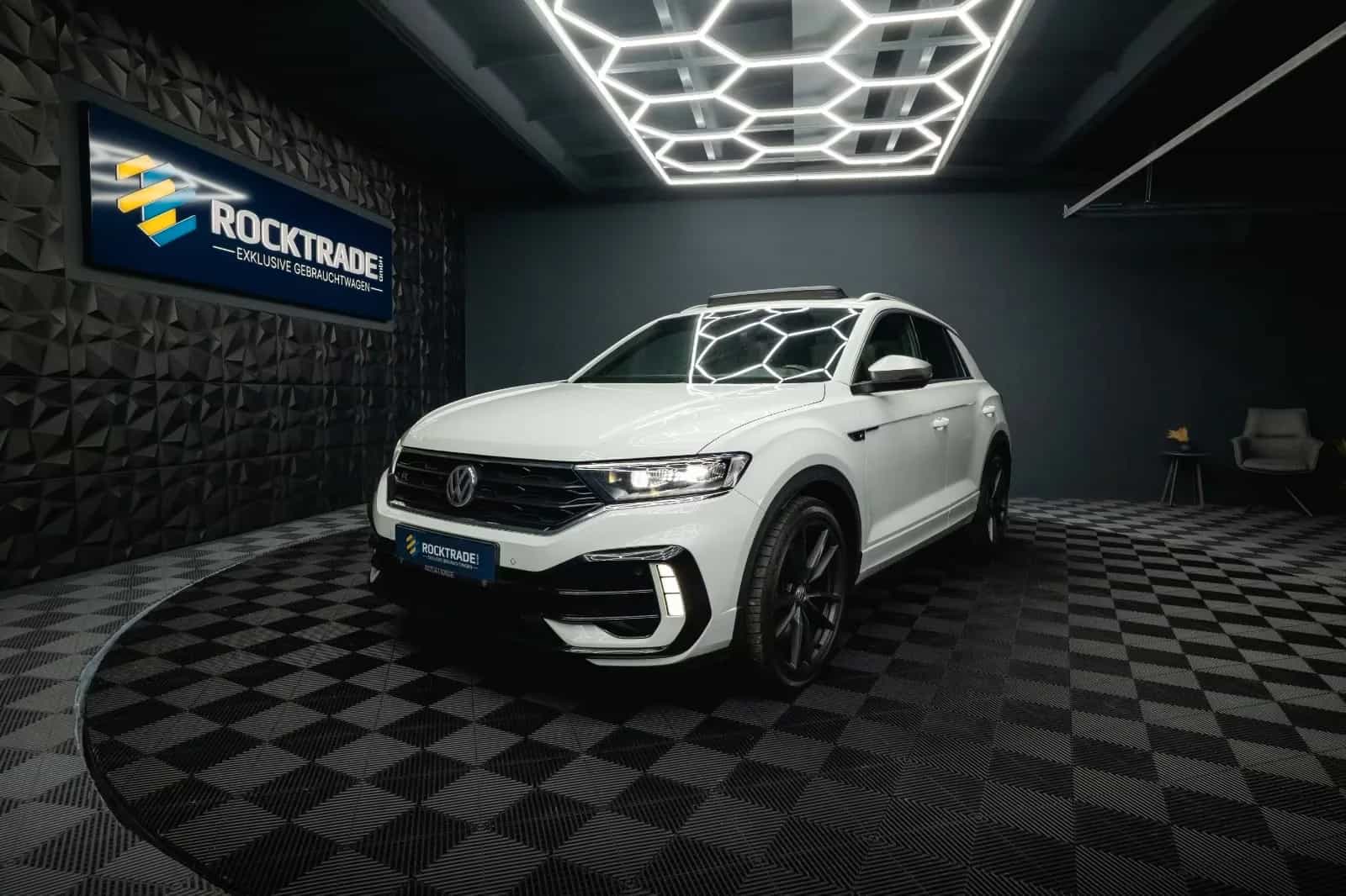 Volkswagen T-Roc R 4Motion 07/2020-photo-1