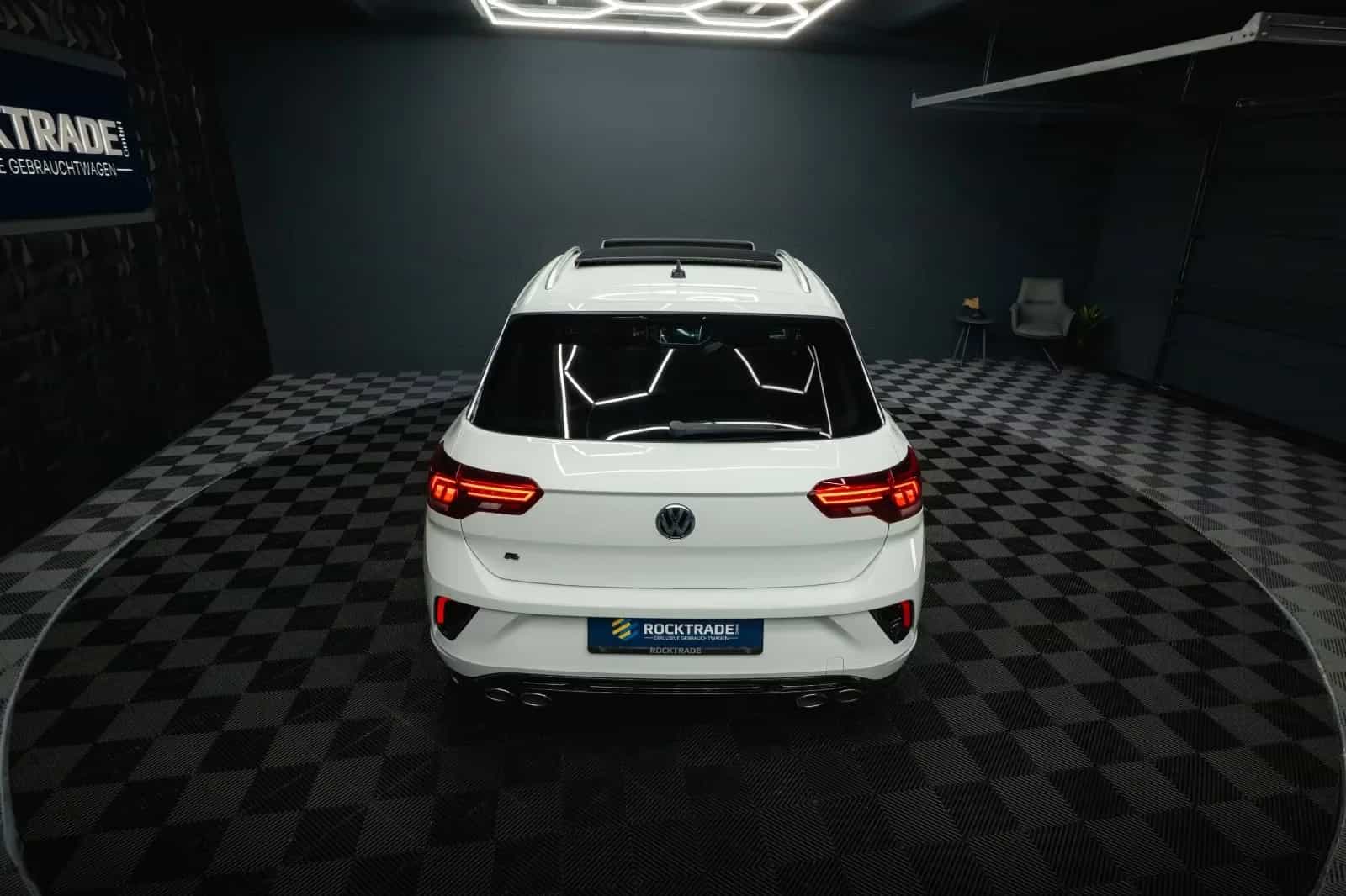 Volkswagen T-Roc R 4Motion 07/2020-photo-20