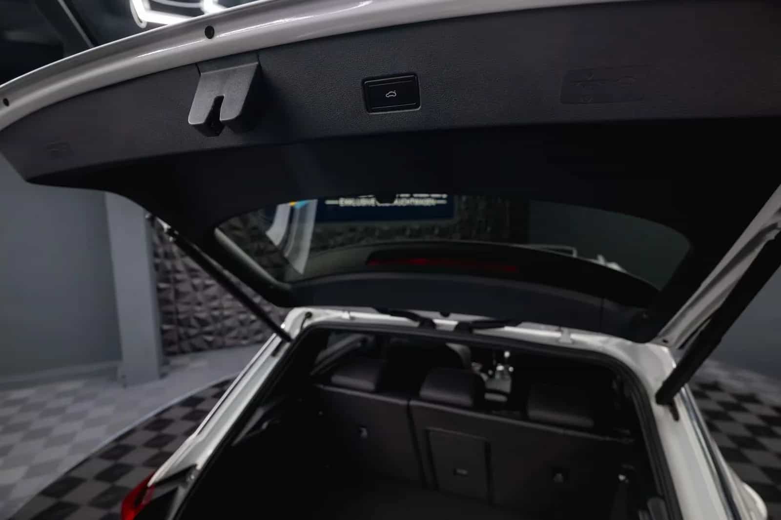 Volkswagen T-Roc R 4Motion 07/2020-photo-22