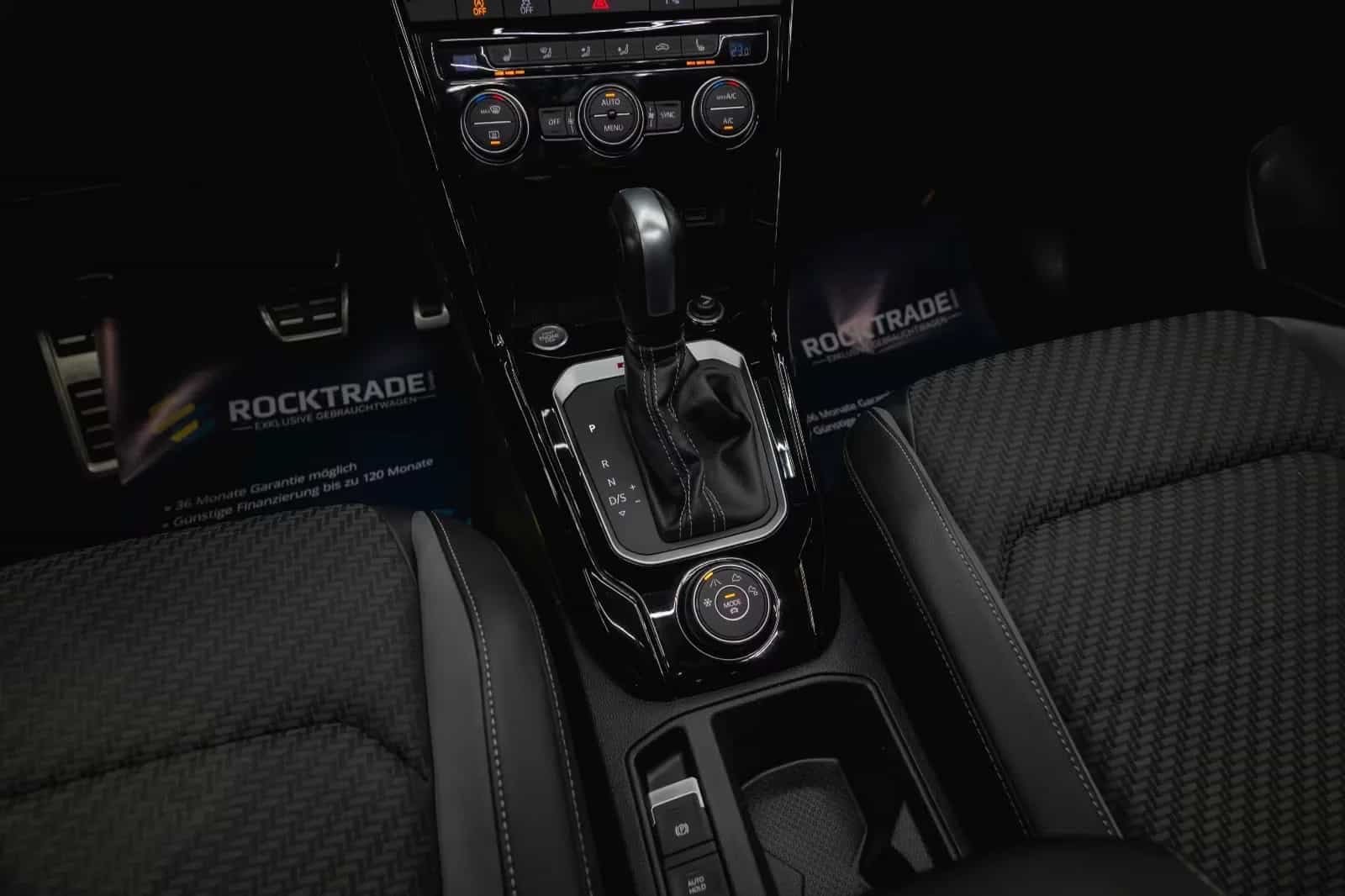 Volkswagen T-Roc R 4Motion 07/2020-photo-29