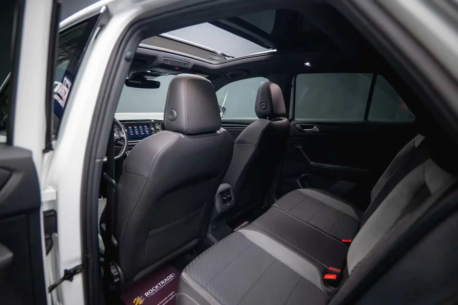 Volkswagen T-Roc R 4Motion 07/2020-photo-39