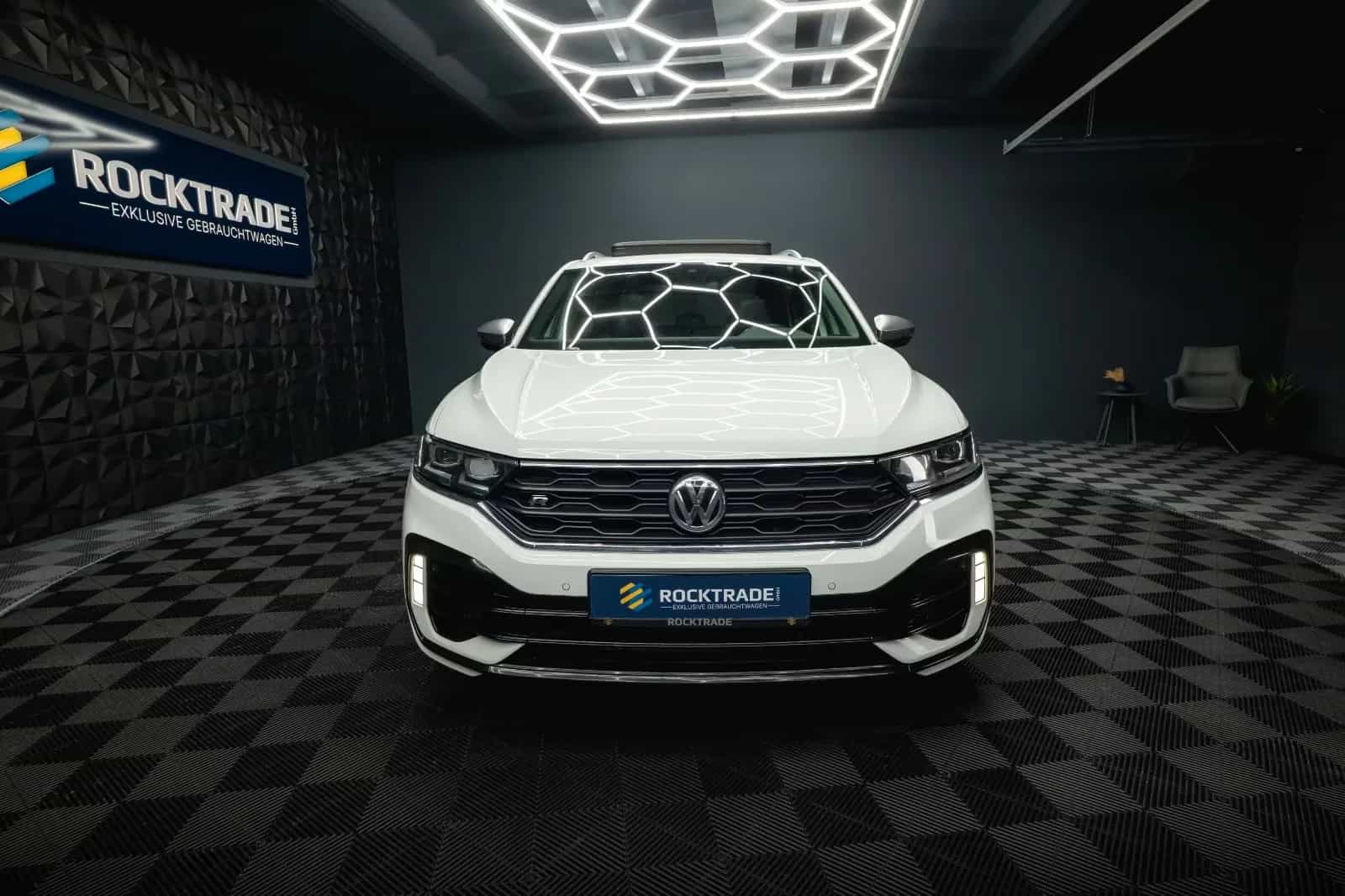 Volkswagen T-Roc R 4Motion 07/2020-photo-4