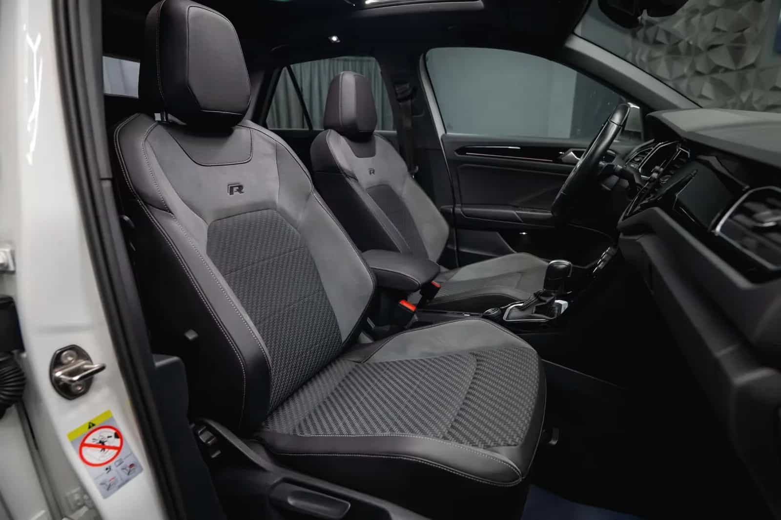 Volkswagen T-Roc R 4Motion 07/2020-photo-45
