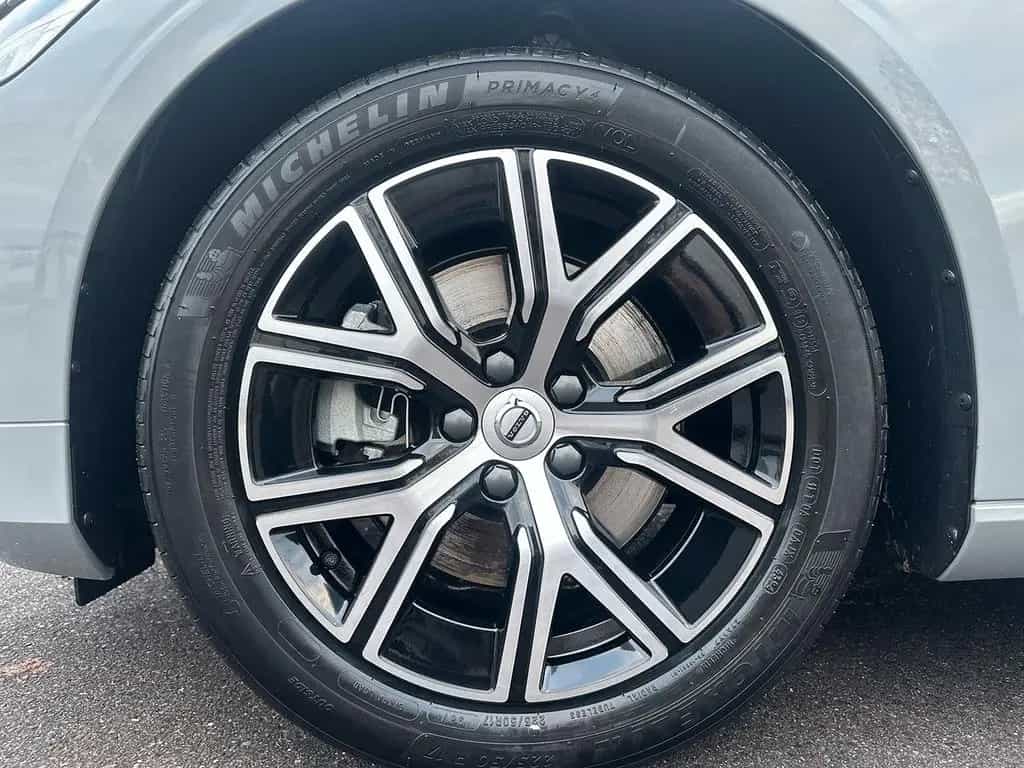 Volvo V60 B4 Mild-Hybrid Core LED 12/2024-photo-1