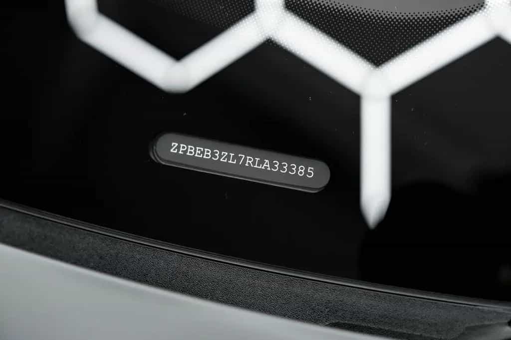 Lamborghini Urus S 4.0 V8 Sport, AKRAPOVIC 08/2024-photo-13