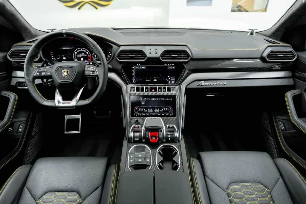 Lamborghini Urus S 4.0 V8 Sport, AKRAPOVIC 08/2024-photo-30