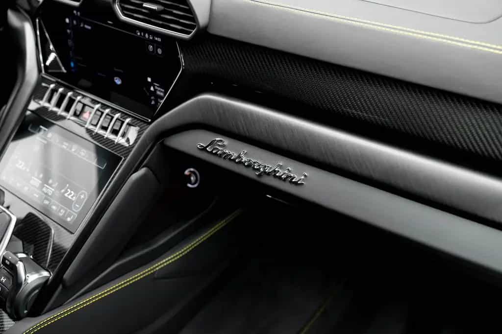 Lamborghini Urus S 4.0 V8 Sport, AKRAPOVIC 08/2024-photo-32