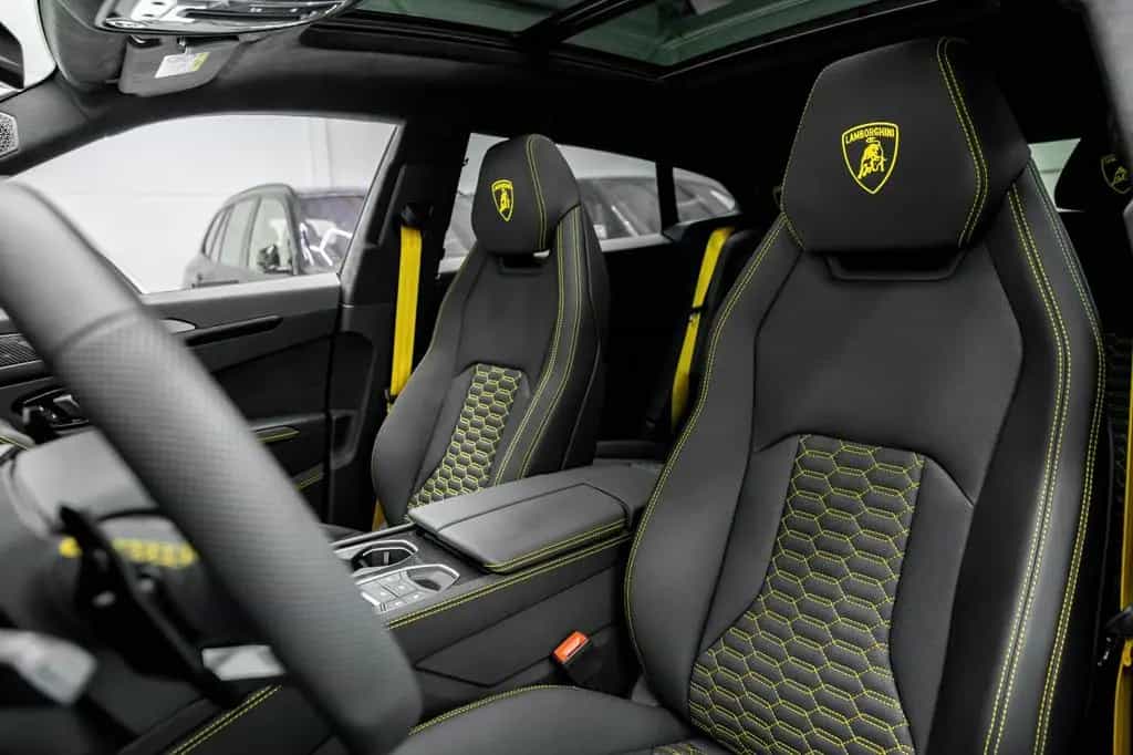 Lamborghini Urus S 4.0 V8 Sport, AKRAPOVIC 08/2024-photo-33