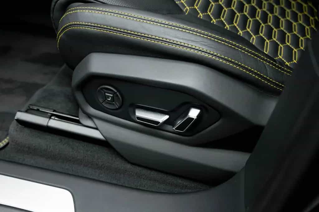 Lamborghini Urus S 4.0 V8 Sport, AKRAPOVIC 08/2024-photo-35