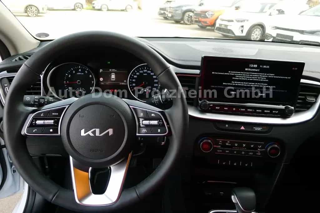 Kia Ceed SW 1,5T DCT Spirit /UVO/NAVI/Kamera 05/2025-photo-14