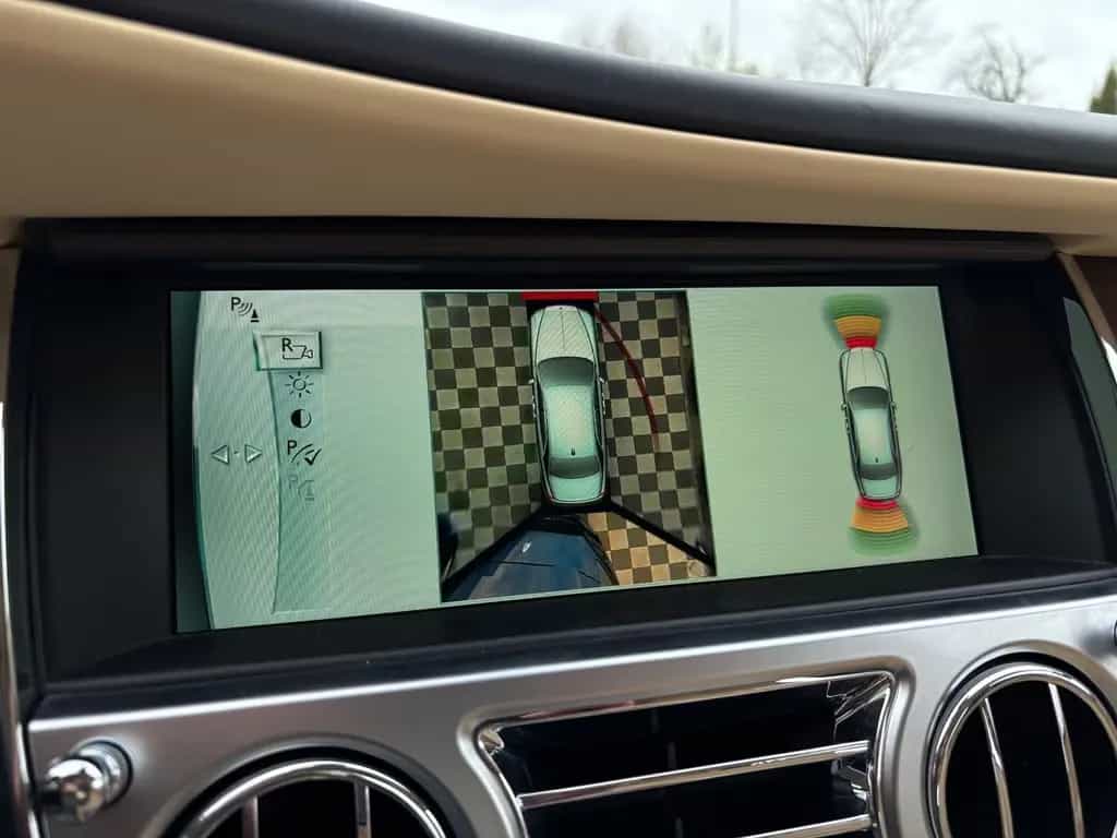 Rolls-Royce Ghost +Serie II +Ventilated Seats +LED +360° 05/2017-photo-13