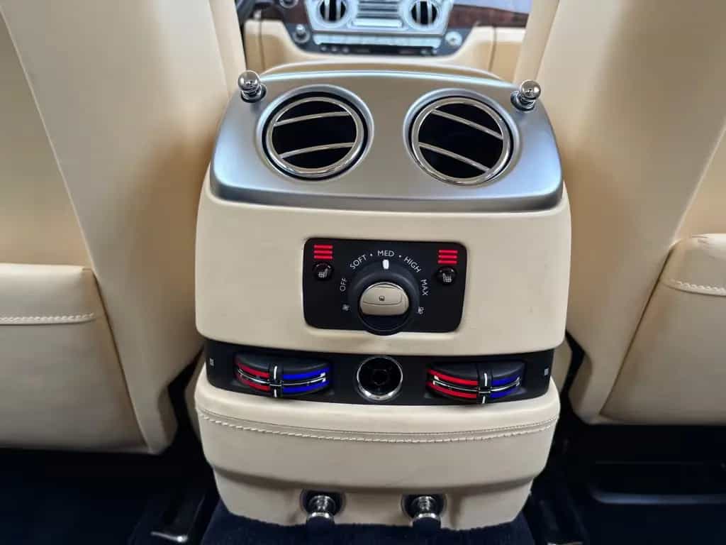 Rolls-Royce Ghost +Serie II +Ventilated Seats +LED +360° 05/2017-photo-18