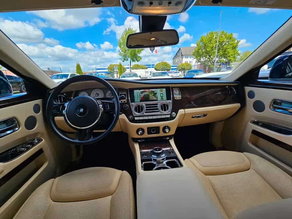 Rolls-Royce Ghost +Serie II +Ventilated Seats +LED +360° 05/2017-photo-21