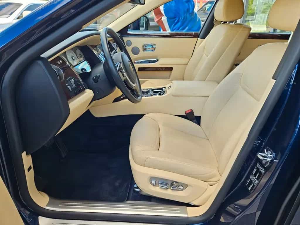 Rolls-Royce Ghost +Serie II +Ventilated Seats +LED +360° 05/2017-photo-24