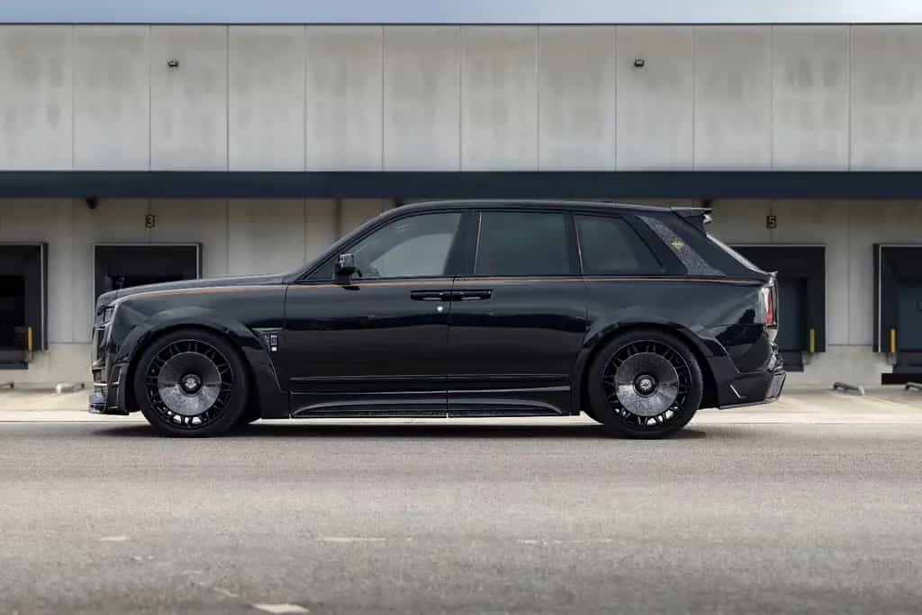 Rolls-Royce Cullinan SERIES II ONYX ASTRALIS EDITION null-photo-3