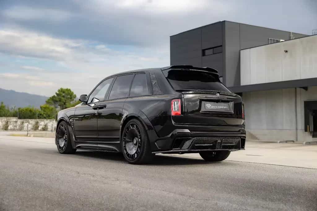 Rolls-Royce Cullinan SERIES II ONYX ASTRALIS EDITION null-photo-4