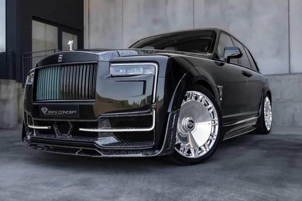 Rolls-Royce Cullinan SERIES II ONYX ASTRALIS EDITION null-photo-1