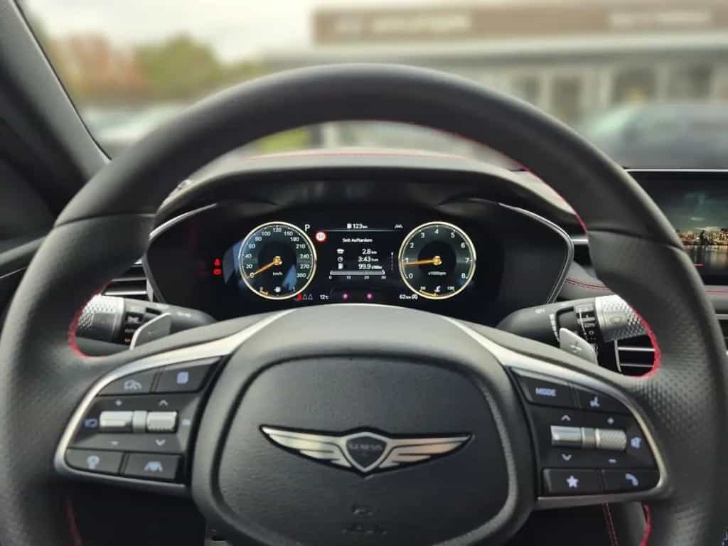 Genesis G70 Sport AD Navi Leder Soundsystem 360 Kamera L 07/2025-photo-8