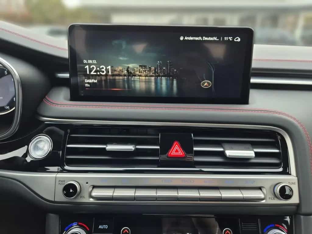Genesis G70 Sport AD Navi Leder Soundsystem 360 Kamera L 07/2025-photo-9