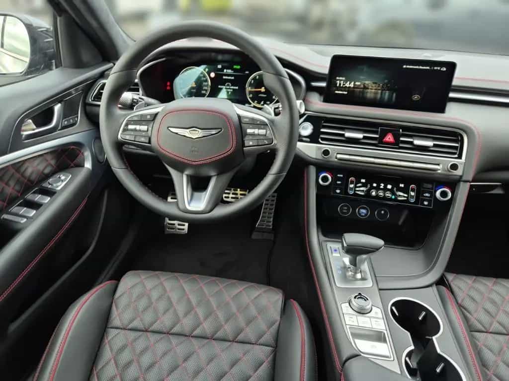 Genesis G70 Sport 4WD AD Navi Leder Digitales Cockpit So 07/2025-photo-7