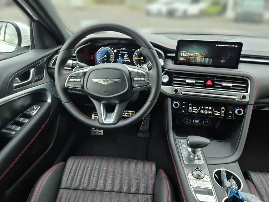 Genesis G70 Shooting Brake Sport 4WD Navi Leder Digitale 07/2025-photo-10