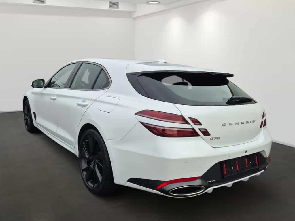 Genesis G70 Shooting Brake Sport 4WD Navi Leder Digitale 07/2025-photo-4