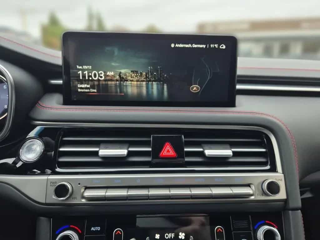 Genesis G70 Shooting Brake Sport 4WD Navi Leder Digitale 07/2025-photo-9