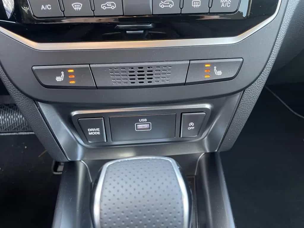 KGM Tivoli 1.5 T-GDi 2WD Autom. Essential, *Navi, Ka null-photo-11