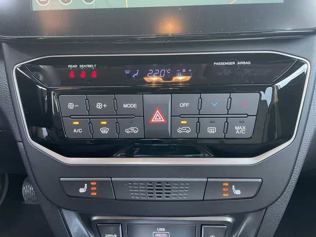 KGM Tivoli 1.5 T-GDi 2WD Autom. Essential, *Navi, Ka null-photo-12