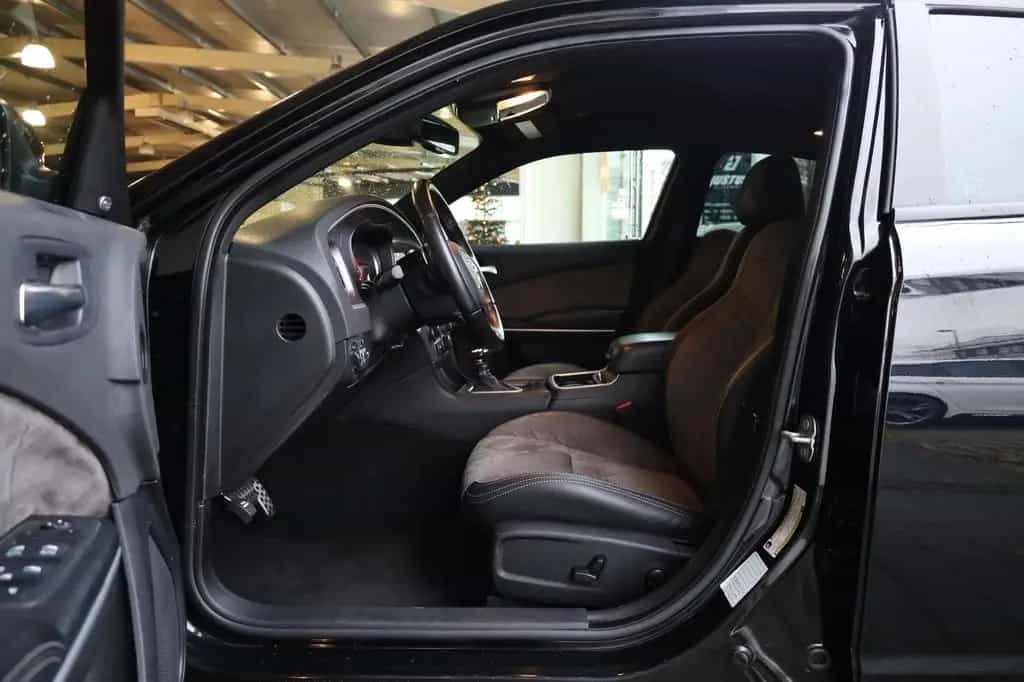 Dodge Charger 5.7 R/T/PerformancePages/TEMP/AMBIE/R20 11/2022-photo-7