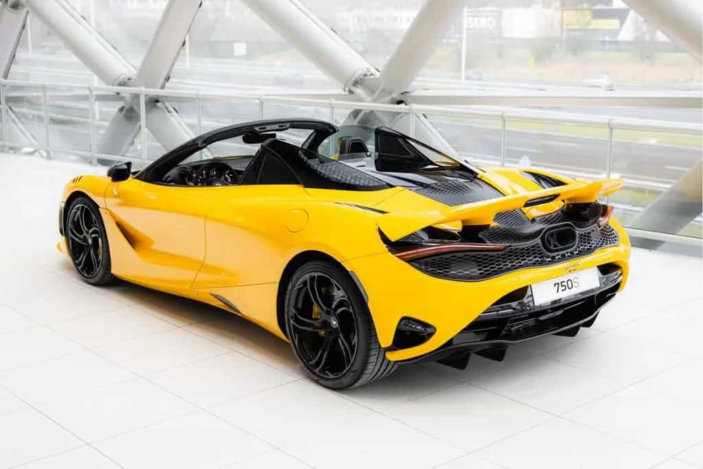 McLaren 750S Spider 4.0 V8 | Volcano Yellow | Electrochr 01/2024-photo-1