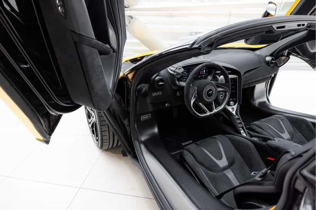 McLaren 750S Spider 4.0 V8 | Volcano Yellow | Electrochr 01/2024-photo-2