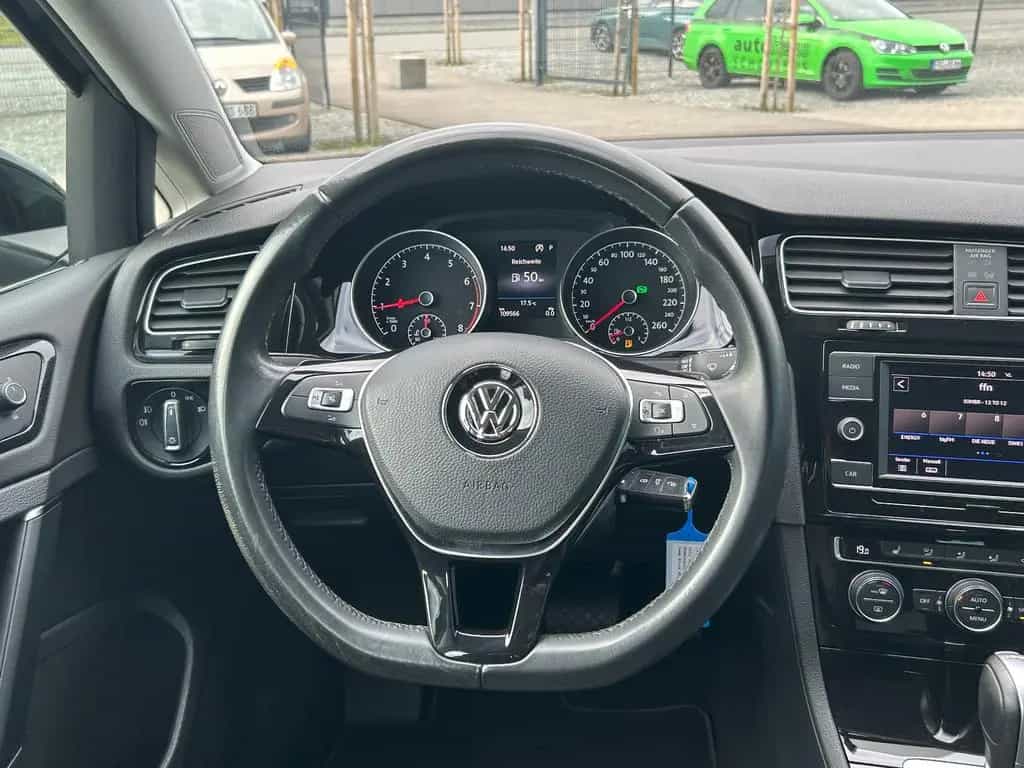 Volkswagen Golf VII Var. 1.5 TSI Highline DSG LED Einparkh. 11/2017-photo-15