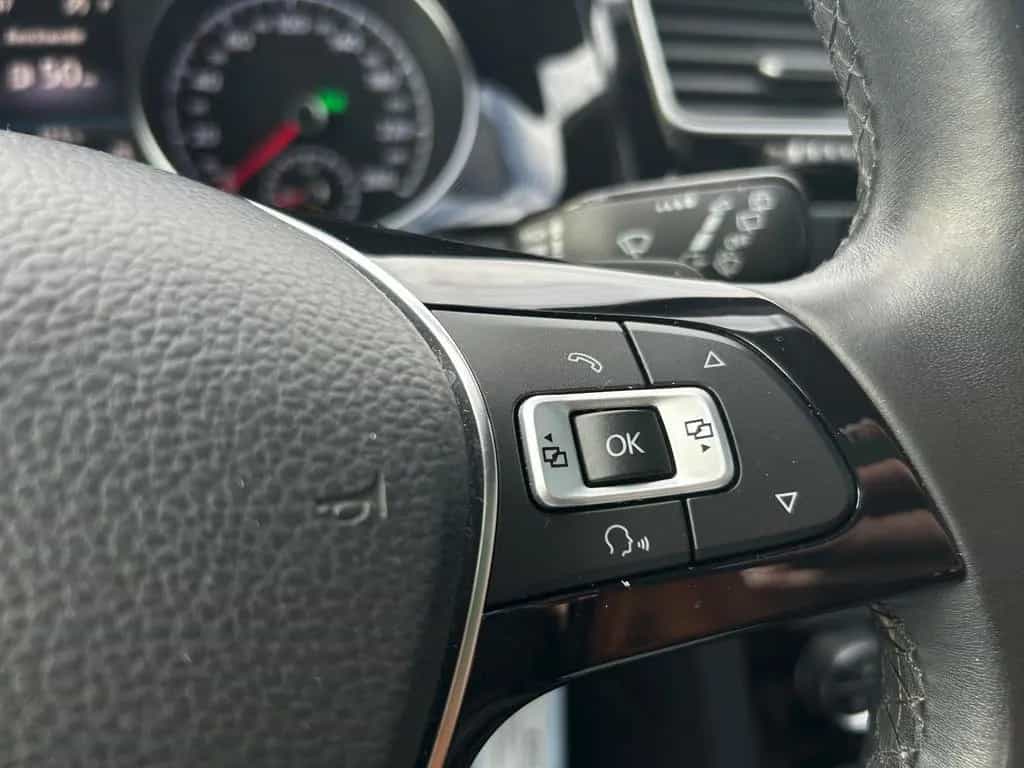 Volkswagen Golf VII Var. 1.5 TSI Highline DSG LED Einparkh. 11/2017-photo-16