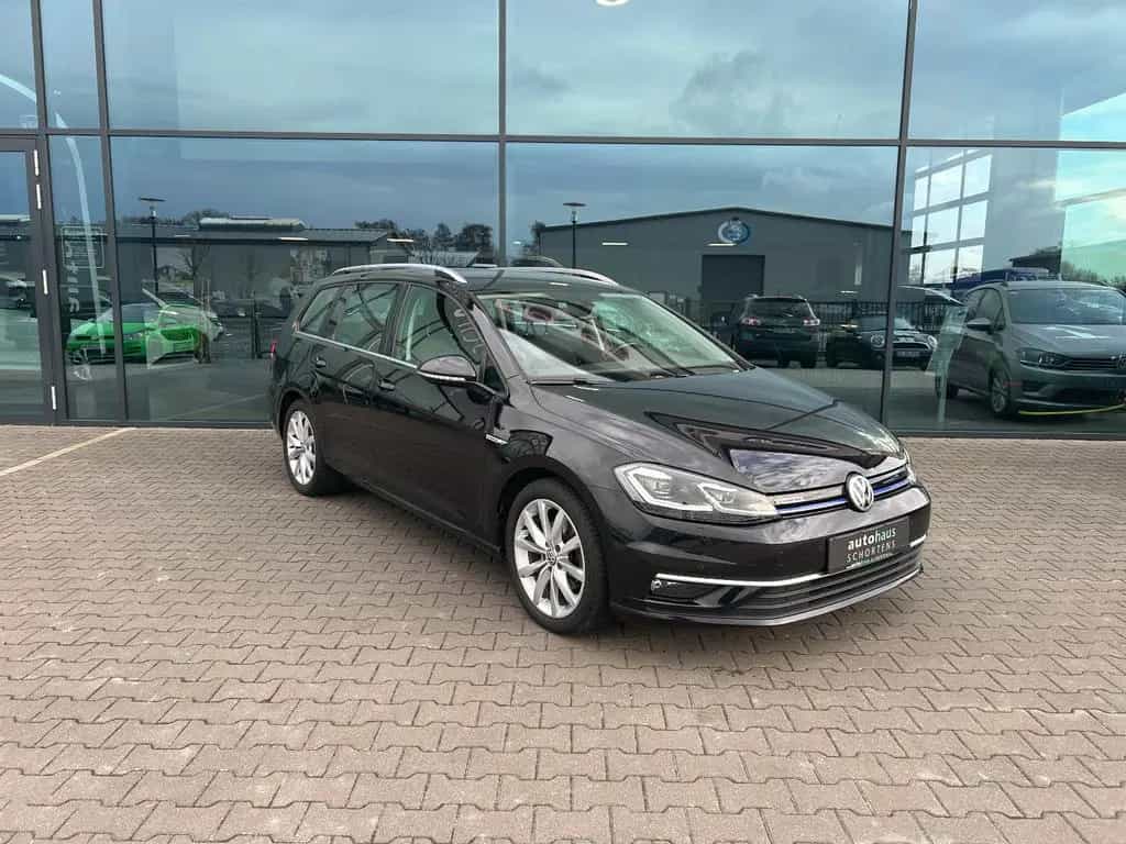 Volkswagen Golf VII Var. 1.5 TSI Highline DSG LED Einparkh. 11/2017-photo-2