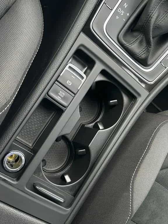 Volkswagen Golf VII Var. 1.5 TSI Highline DSG LED Einparkh. 11/2017-photo-23