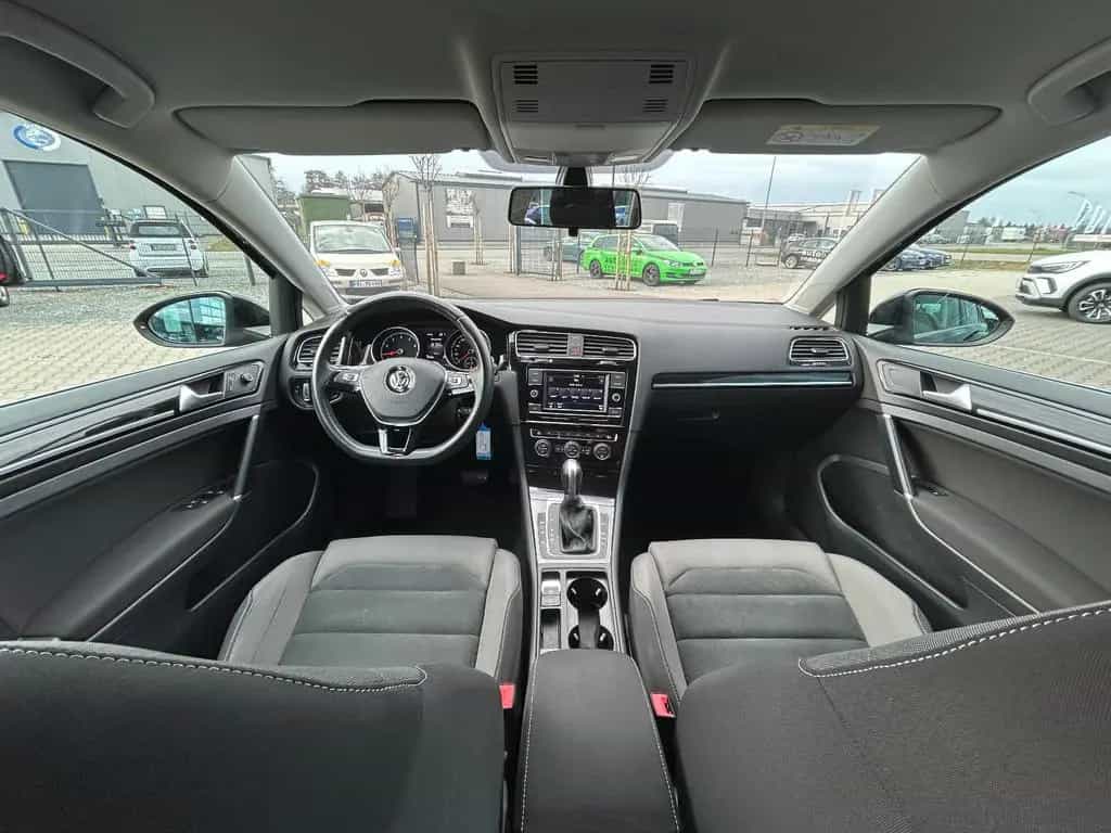Volkswagen Golf VII Var. 1.5 TSI Highline DSG LED Einparkh. 11/2017-photo-25