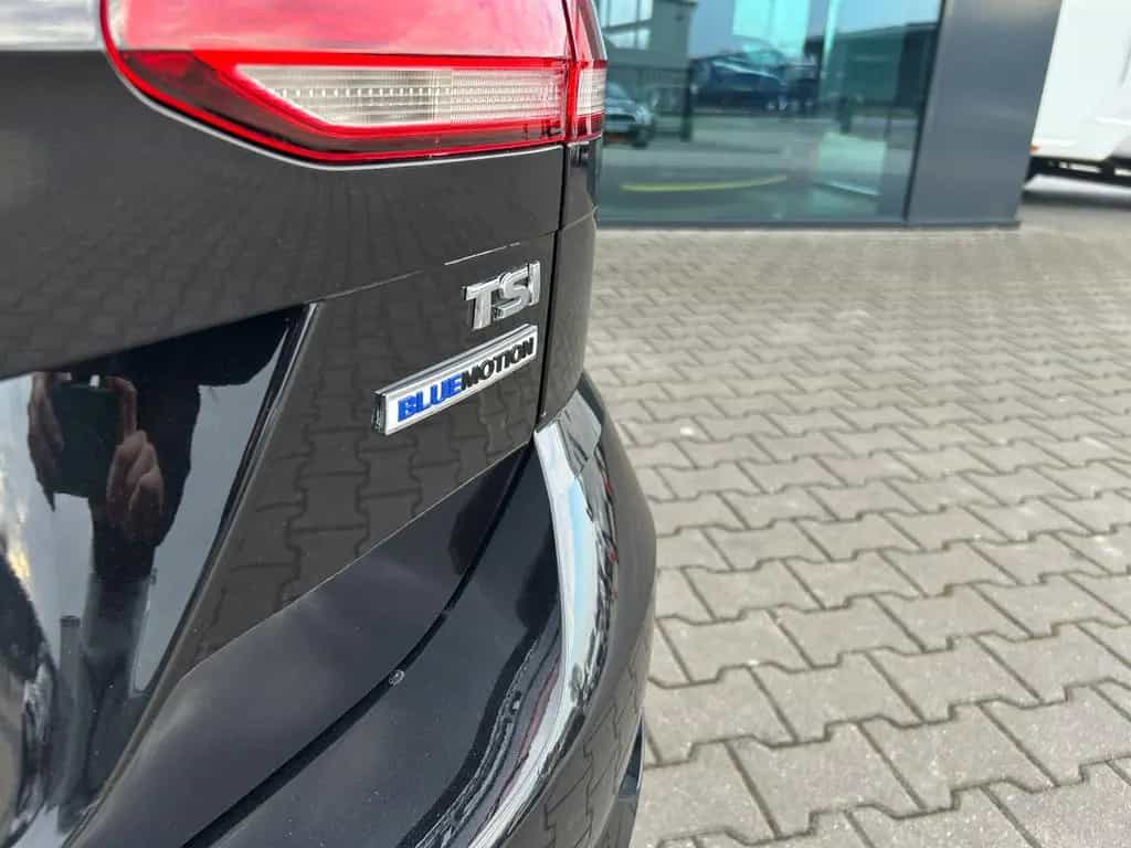 Volkswagen Golf VII Var. 1.5 TSI Highline DSG LED Einparkh. 11/2017-photo-28