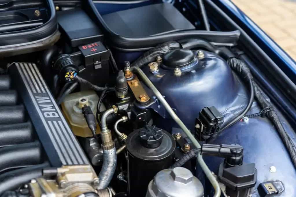ALPINA B12 5.0 V12 coupe 09/1991-photo-10