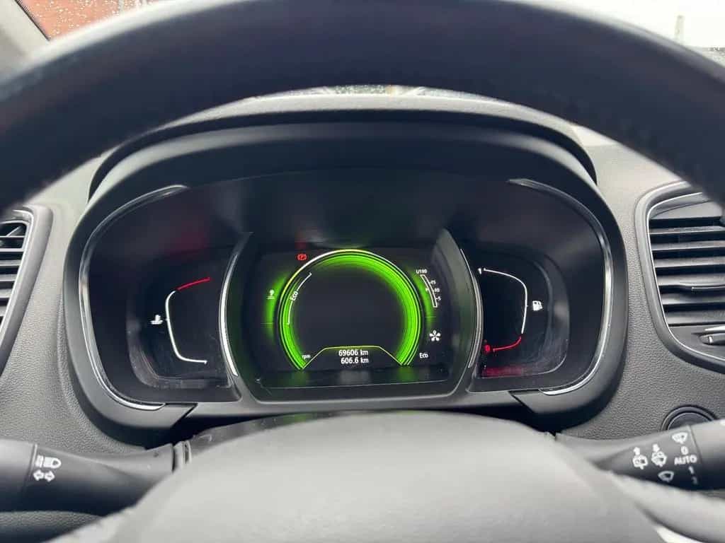 Renault Grand Scenic 08/2017-photo-13