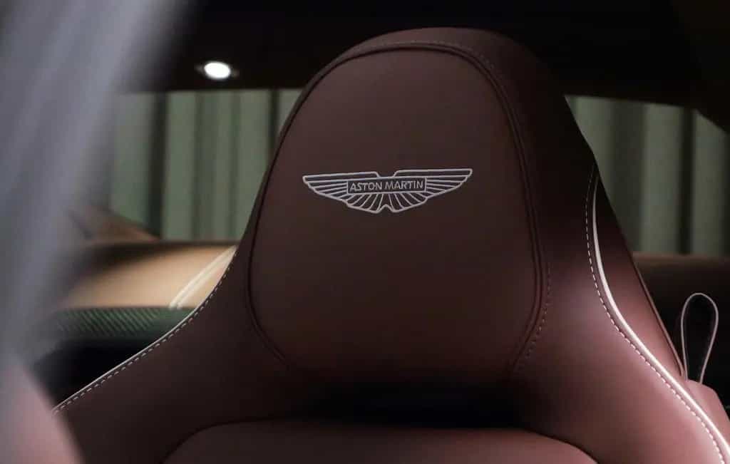 Aston Martin Vanquish 10/2024-photo-13