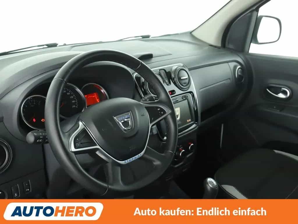 Dacia Lodgy 1.6 SCe Stepway*NAVI*PDC*SHZ*AHK*KLIMA* 04/2019-photo-10