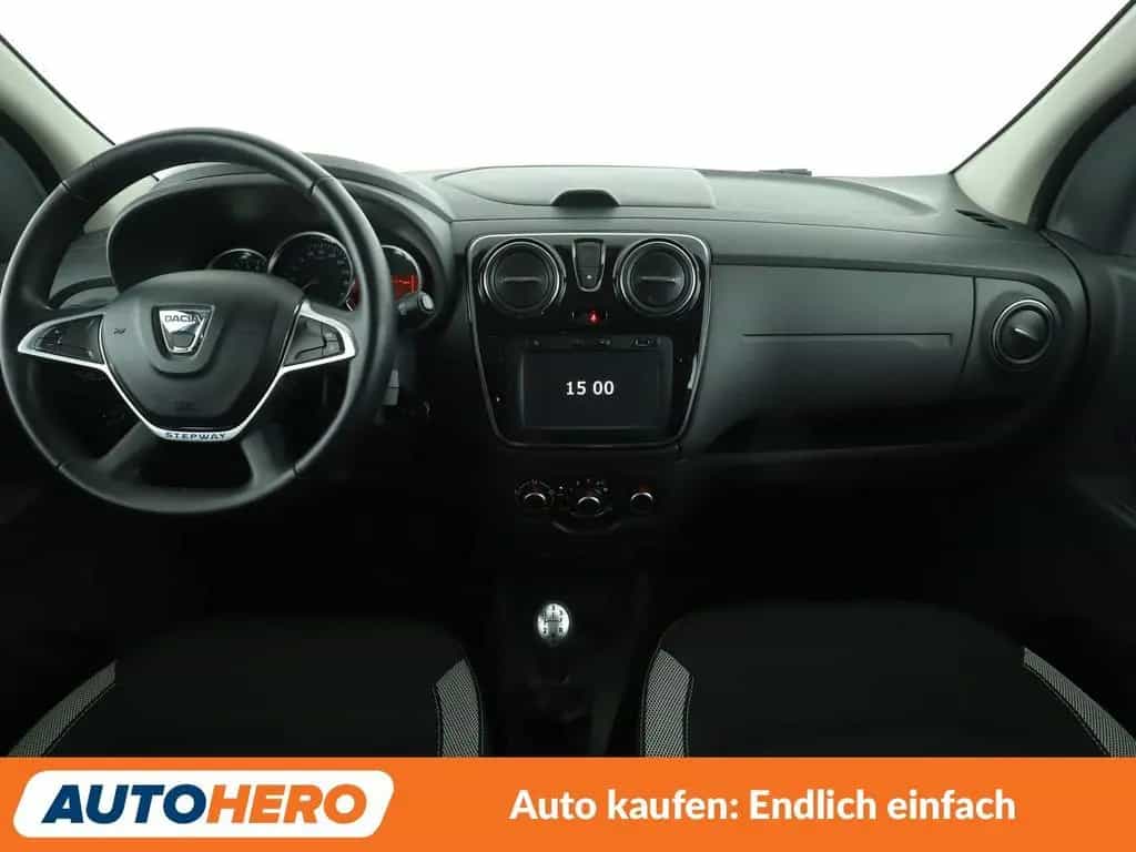 Dacia Lodgy 1.6 SCe Stepway*NAVI*PDC*SHZ*AHK*KLIMA* 04/2019-photo-11