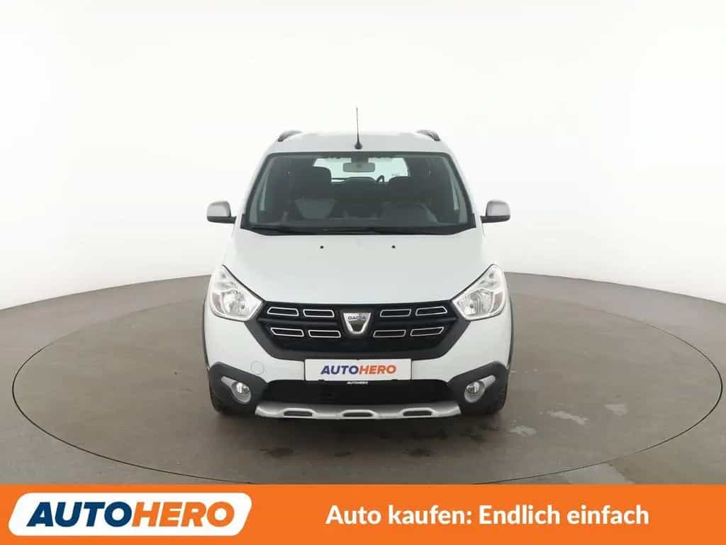 Dacia Lodgy 1.6 SCe Stepway*NAVI*PDC*SHZ*AHK*KLIMA* 04/2019-photo-8