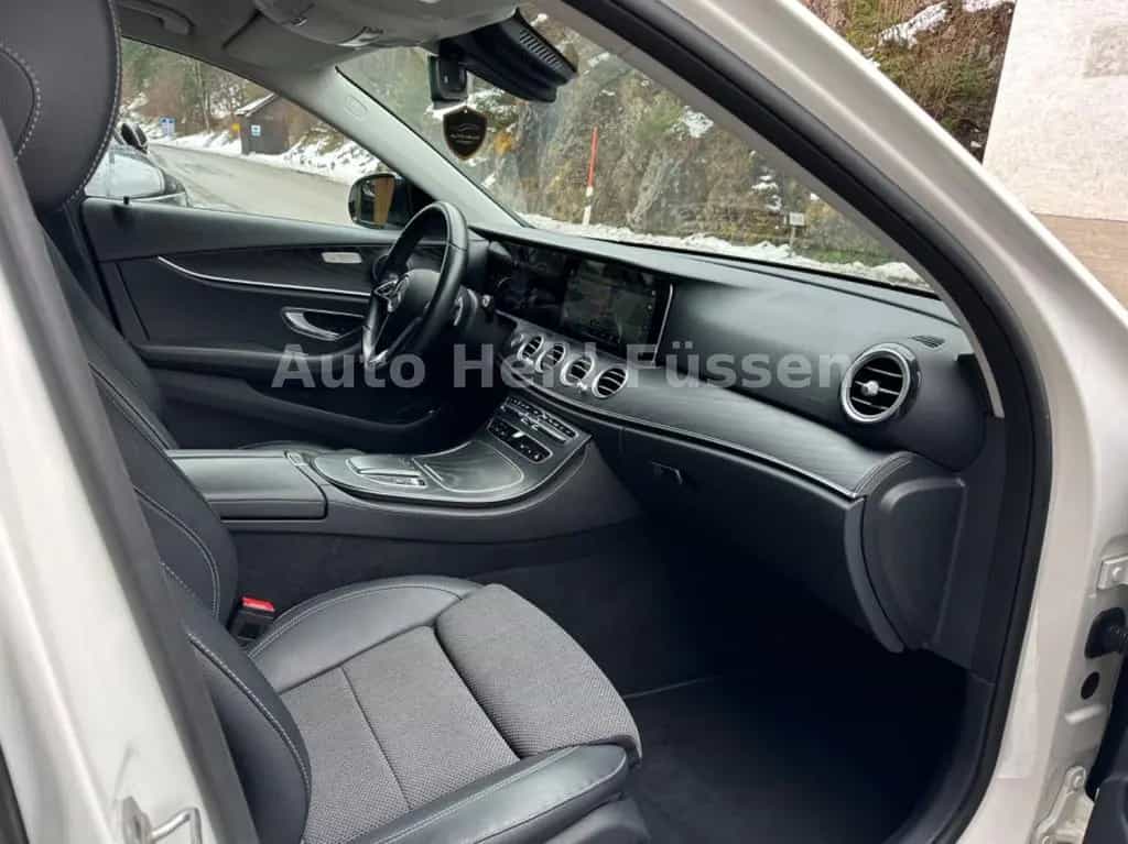 Mercedes-Benz E-Class Lim 4Matic NIGHT AUT LED KAM WIDE DISTR 04/2022-photo-10