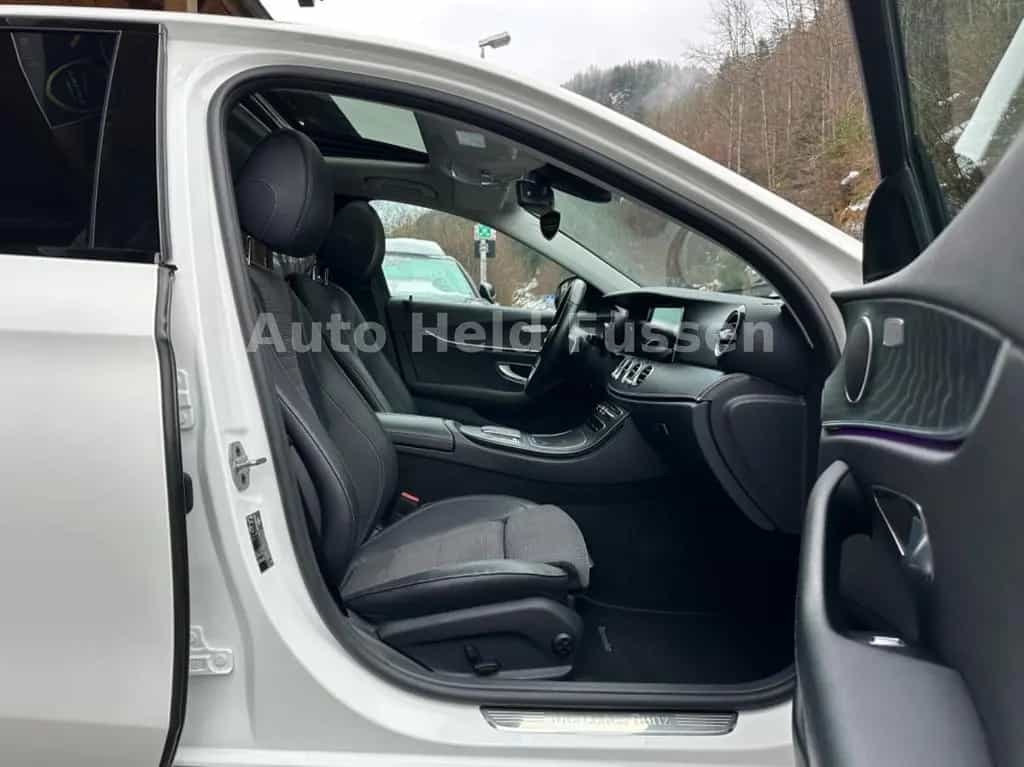 Mercedes-Benz E-Class Lim 4Matic NIGHT AUT LED KAM WIDE DISTR 04/2022-photo-11