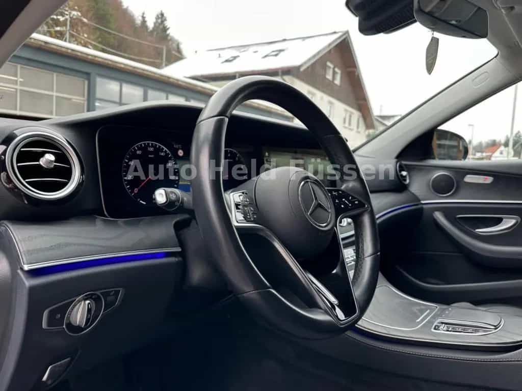 Mercedes-Benz E-Class Lim 4Matic NIGHT AUT LED KAM WIDE DISTR 04/2022-photo-25